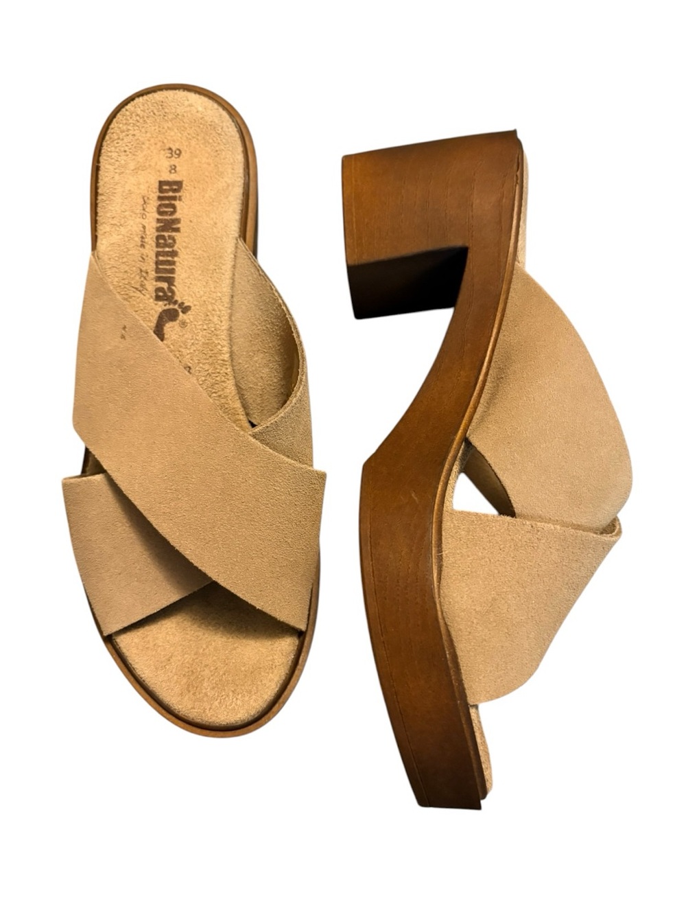 Sandals Size 8 Tan Suede BioNatura Italy
